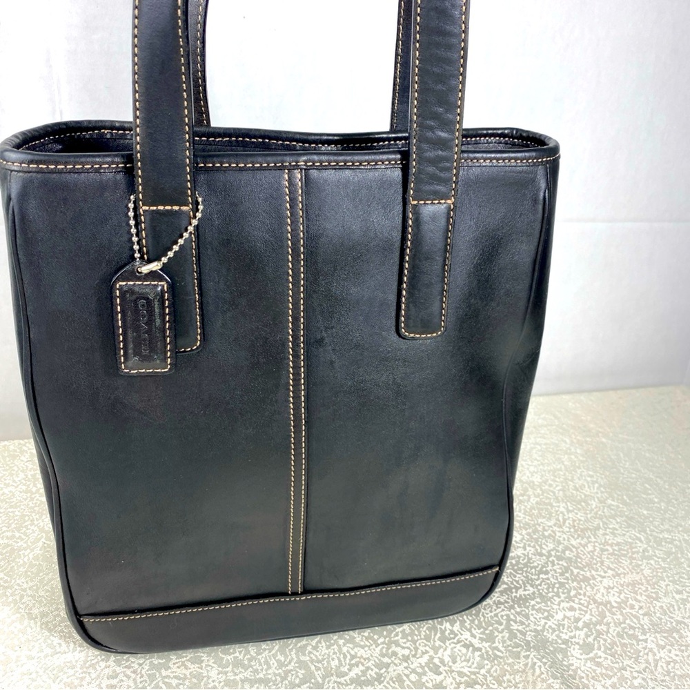 Vintage Black Leather Coach Hampton Shoulder Bag # 7778 Classic Tote With Charm